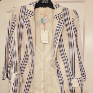 Skies Are Blue blazer. Size S